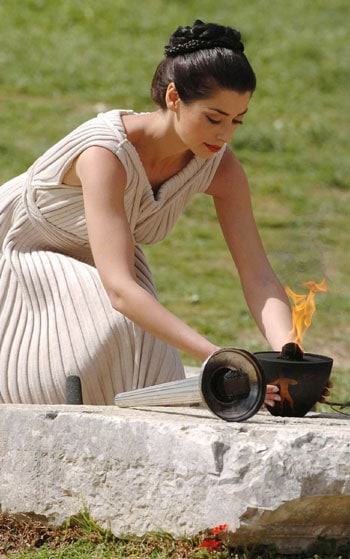 lighting of the flame ancient olympia athens 2004 olympic games (1)