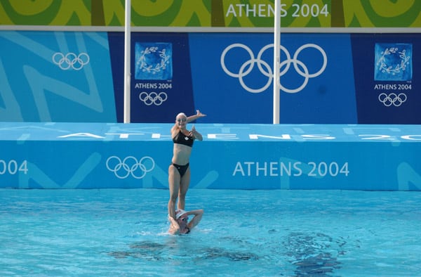 synchronized-swimming-athens-2004-image-page-1
