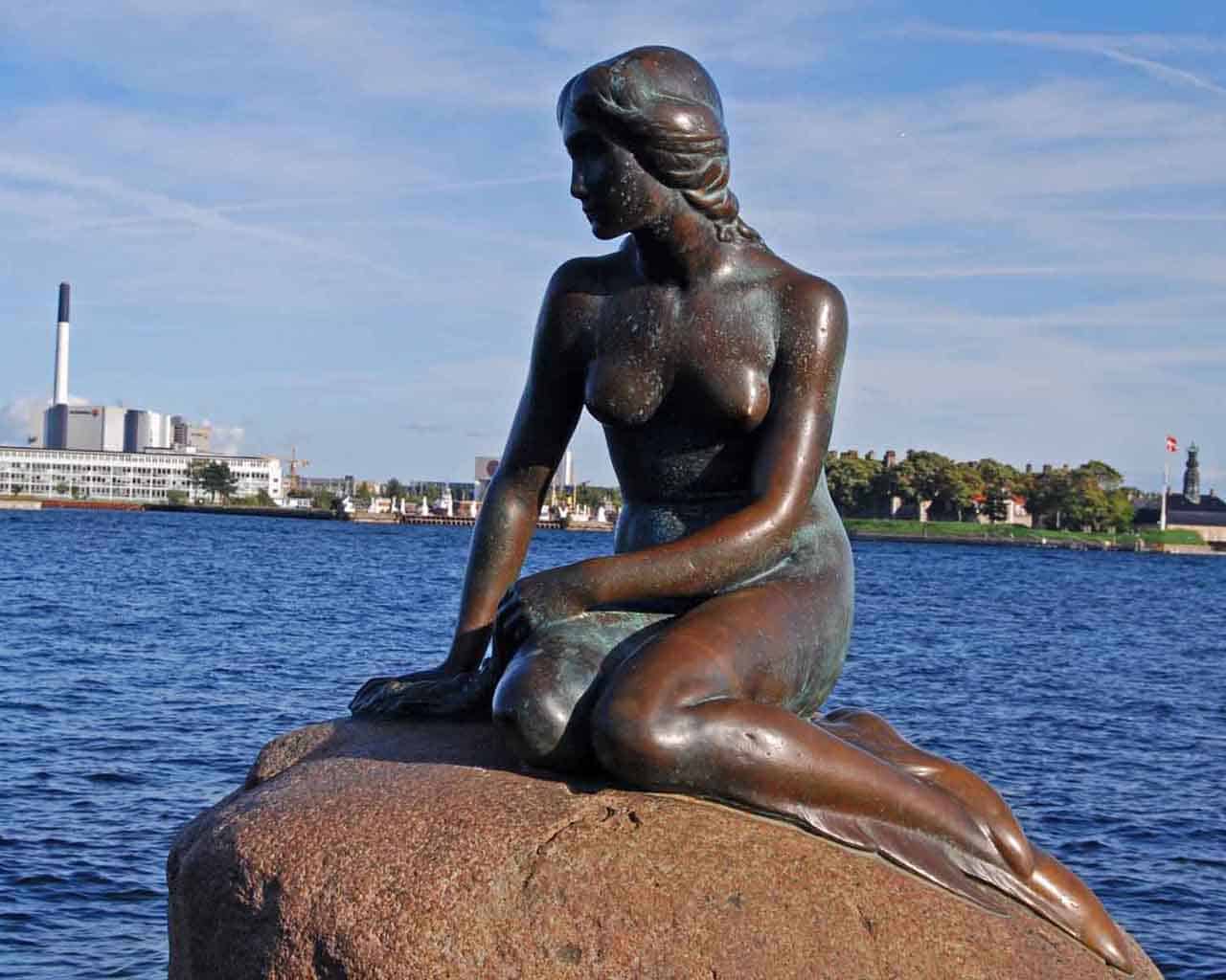 copenhagen denmark little mermaid athens 2004 (1)