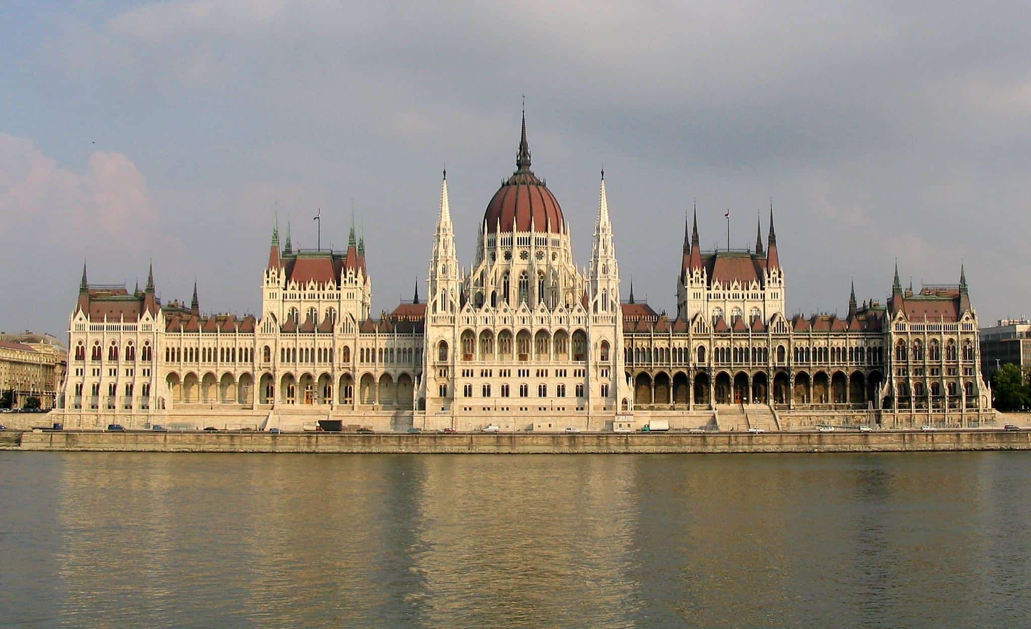 budapest hungary parliament athens 2004 (3)