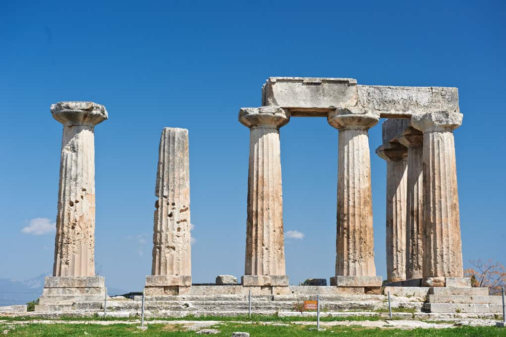 korinthos monuments temple apollon athens 2004 (3)