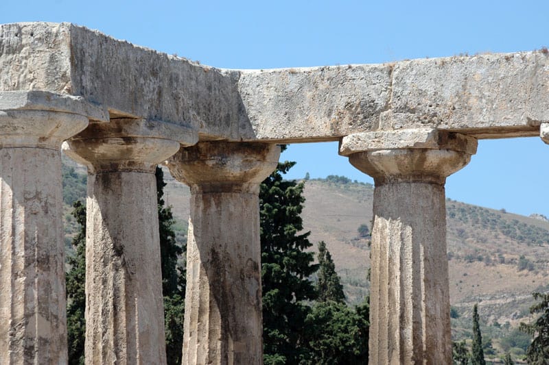 korinthos monuments temple apollon athens 2004 (7)