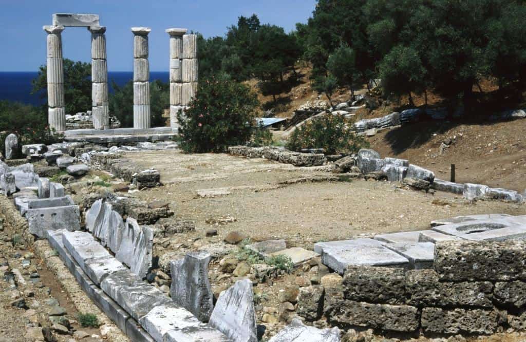 samothraki monuments Sanctuary of the Great Gods Paleopolis athens 2004 (4)