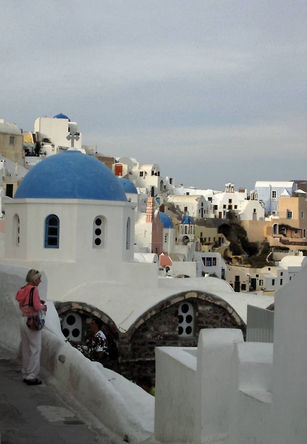 santorini oia church tourist place athens 2004 (3)