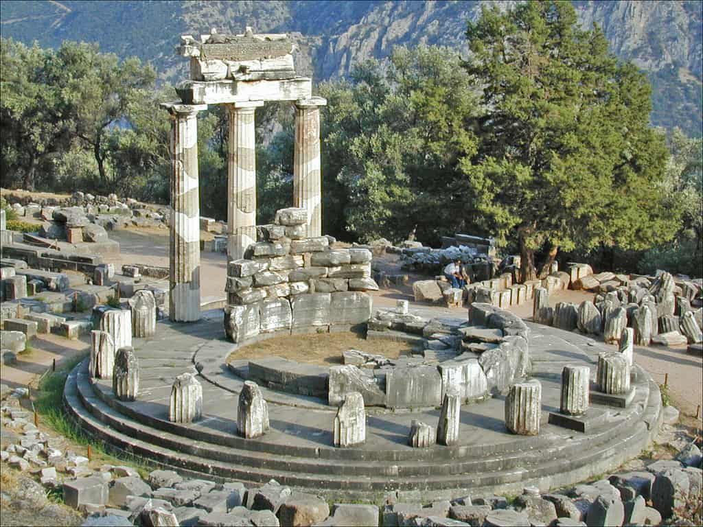 Delphi, torch relay, terch relay olympic games, olympic games torch relay, torch relay rio 2016, torch relay Athens 2004