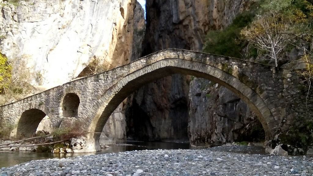 grevena-bridge-athens-2004-3